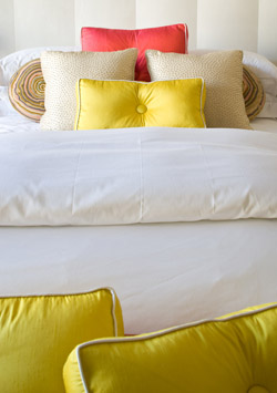 Manhattan House Bed/Pillows - Bedroom