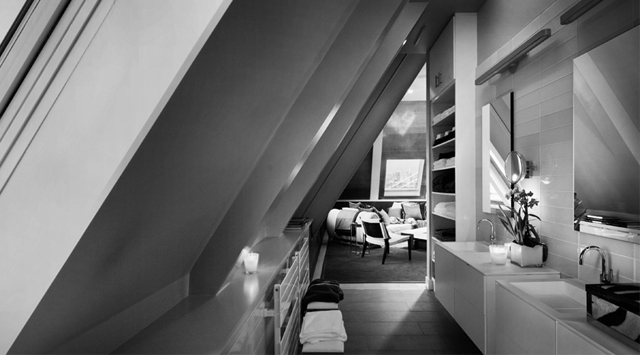 Esquire Bathroom B&W - bathroom